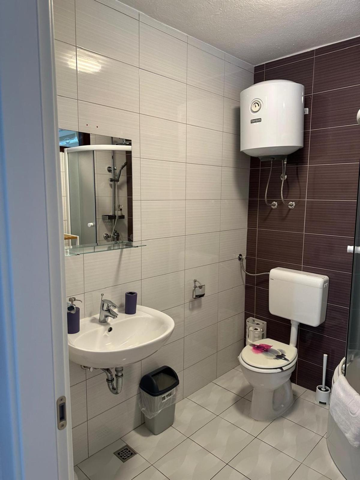 Apartments "Laci" Krk Town Extérieur photo